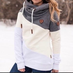 Wanakome Selene Hoodie size medium NWT